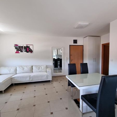 Apartment Matea Banjole Exterior foto