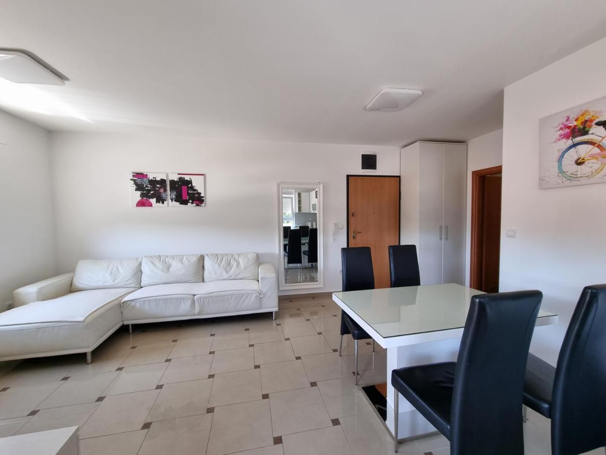 Apartment Matea Banjole Exterior foto