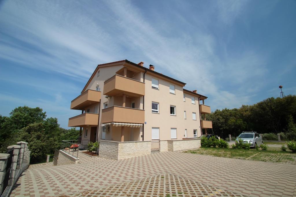 Apartment Matea Banjole Cameră foto