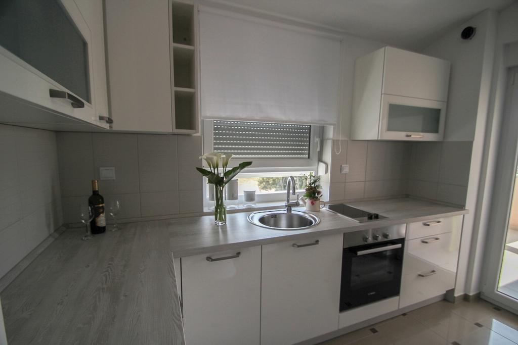 Apartment Matea Banjole Cameră foto